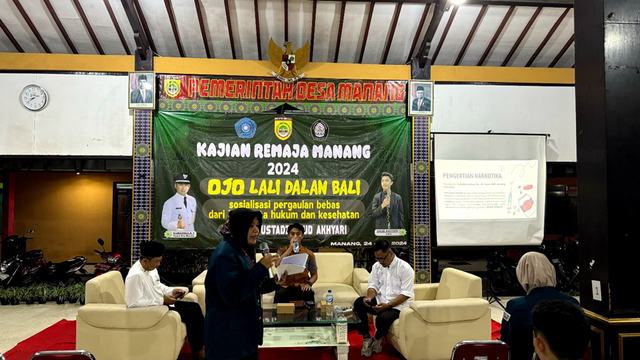 Gerakan Sadar Hukum Terkait Tindak Pidana Narkotika Pada Malam Kajian Remaja Desa Manang (24/07/2024)