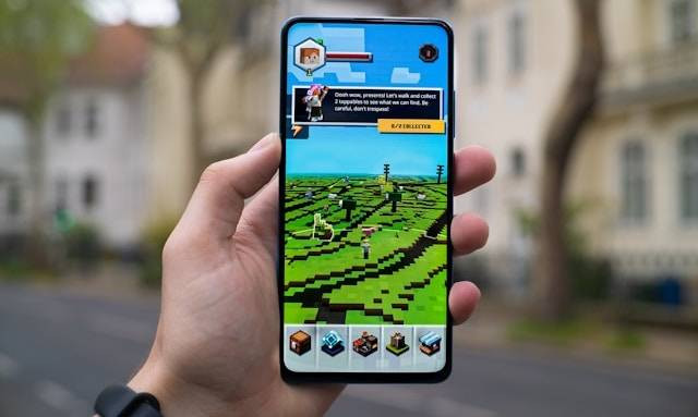 Ilustrasi contoh game arcade di ponsel Android dan iOS. Foto: Unsplash/Mika Baumeister