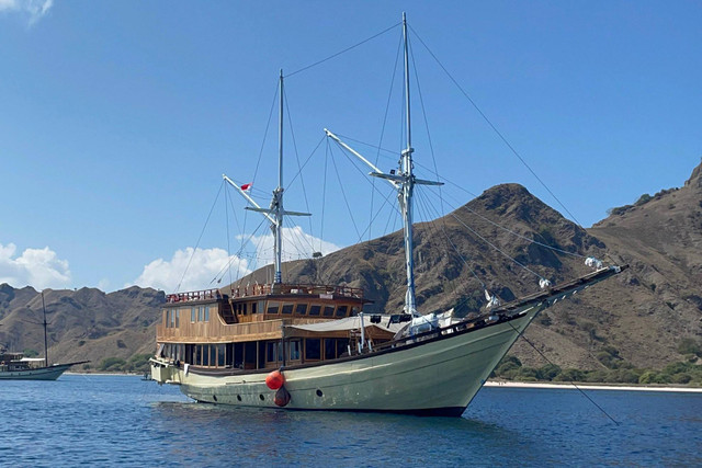 Kapal wisata di Labuan Bajo. Foto: Fadhil Pramudya/kumparan