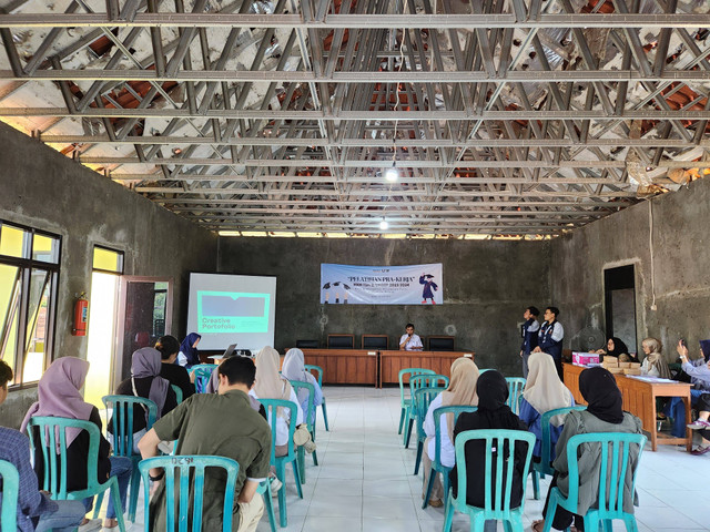 Sambutan Sekretaris Desa Simbangdesa di Balai Desa (24/07/24)