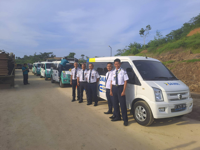 Perum Damri menyiapkan 10 armada bus untuk mobilisasi tamu undangan VIP upacara HUT RI di IKN. Foto: Dok. Perum Damri