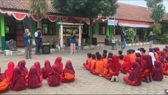 Pelatihan Cuci Tangan Pada Siswa/i Kelas 4 dan 5 SD Sidomulyo