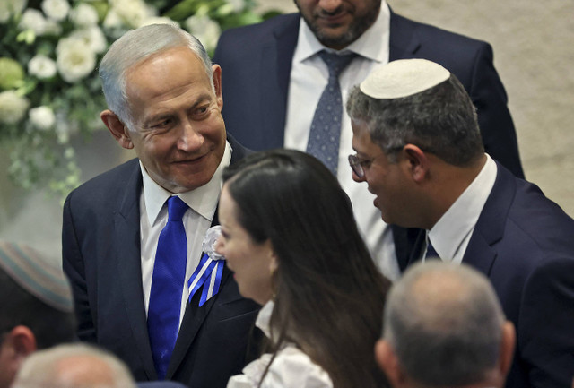 Netanyahu bersama Itamar Ben Gvir. Foto: ABIR SULTAN/POOL/AFP