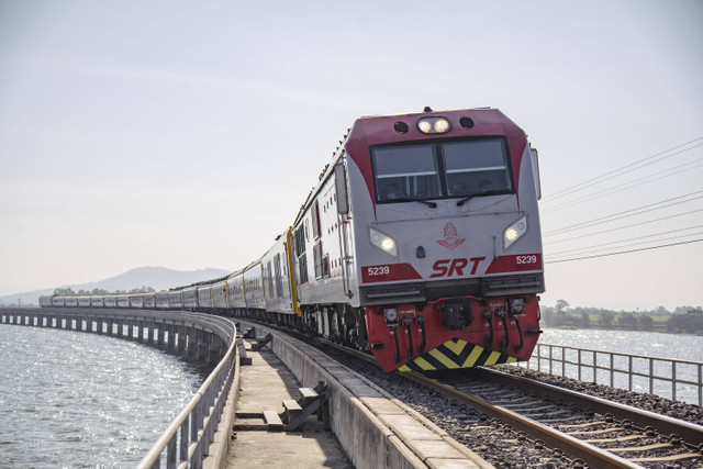 Ilustrasi KRL. Foto: Tossapon Nakjarung/Shutterstock