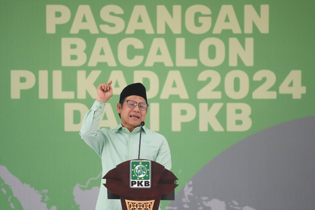 Ketua Umum PKB Muhaimin Iskandar berpidato sebelum menyerahkan surat dukungan kepada bakal calon kepala daerah yang akan mengikuti Pilkada 2024 di Jakarta, Kamis (15/8/2024). Foto: Akbar Nugroho Gumay/ANTARA FOTO