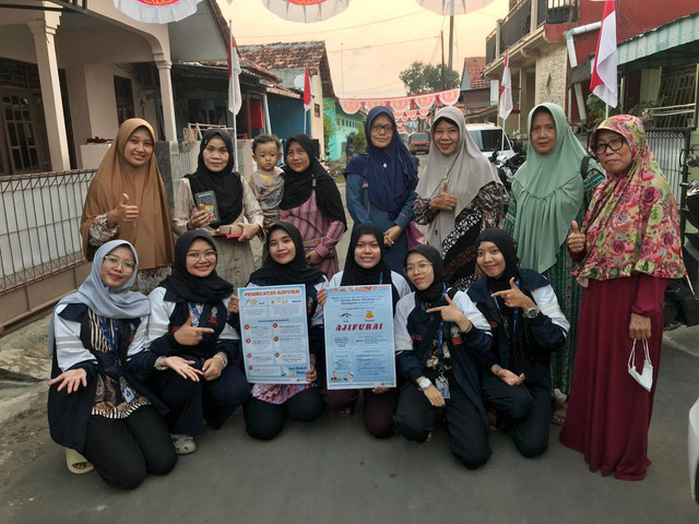 Foto Kegiatan Penyuluhan Bersama Ibu-Ibu PKK Perumahan Puri, Pekalongan