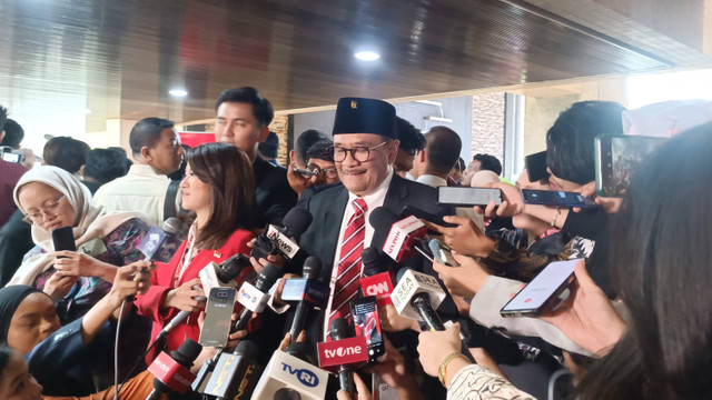 Ketua DPP PDIP Djarot Saiful Hidayat saat dijumpai di DPR RI di sela sidang tahunan MPR dan DPR, Senayan, Jakarta, Jumat (16/8/2024). Foto: Thomas Bosco/kumparan