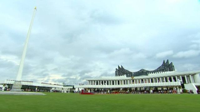 Suasana jelang upacara HUT ke-79 RI Istana Negara IKN, Kalimantan Timur, Sabtu (17/8/2024). Foto: YouTube/Sekretariat Presiden