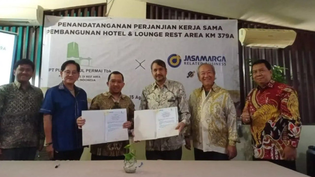 PT Puri Sentul Permai Tbk (KDTN) menandatangani perjanjian kerja sama untuk membangun Xpress Hotel yang ke-5 milik perseroan dengan PT Jasa Marga Related Business. Foto: Dok. Puri Sentul Permai