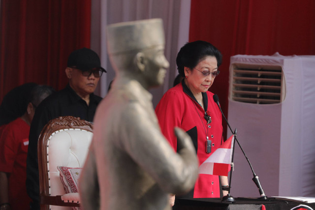 Ketua Umum PDIP Megawati Soekarnoputri menghadiri upacara HUT ke-79 RI di Halaman Masjid At Taufiq, Lenteng Agung, Jakarta Selatan, Sabtu (17/8/2024). Foto: Jamal Ramadhan/kumparan