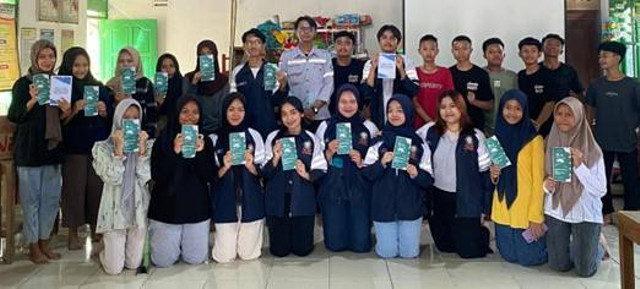 Foto bersama peserta edukasi keselamatan dan kesehatan kerja