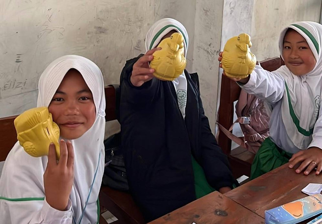 Kegiatan Edukasi manajemen keuangan yang baik oleh para mahasiswa UMM (Rabu, 31/7/2024)