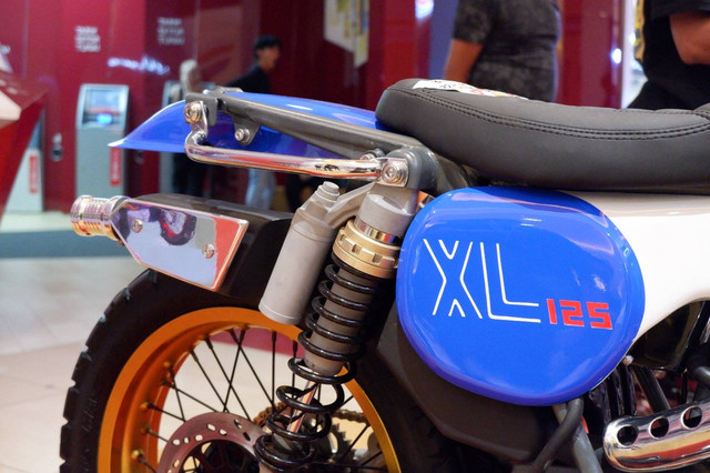 Honda XL125 bergaya Dakar yang jadi salah satu pemenang di Honda Modif Contest 2024 Makassar. Foto: Aditya Pratama Niagara/kumparan