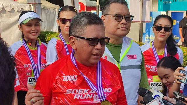 Sekjen PDIP, Hasto Kristiyanto, usai kegiatan Soekarno Run di Senayan, Jakarta Pusat, pada Minggu (18/8).  Foto: Rachmadi Rasyad/kumparan