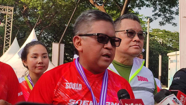 Sekjen PDIP, Hasto Kristiyanto, usai kegiatan Soekarno Run di Senayan, Jakarta Pusat, pada Minggu (18/8).  Foto: Rachmadi Rasyad/kumparan