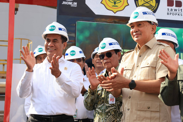 Menteri Pertanian Andi Amran Sulaiman menghadiri acara Soft Launching implementasi Biodiesel B50 di Batulicin, Kabupaten Tanah Bumbu, Kalimantan Selatan, Minggu (18/8/2024). Foto: Kementan RI