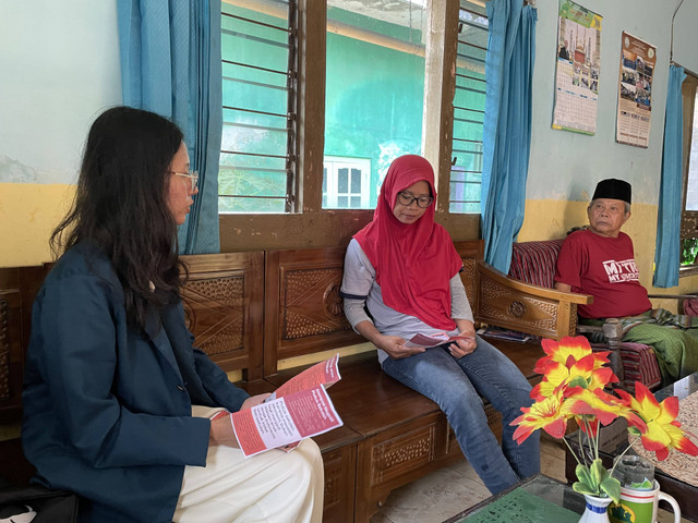 (Dokumentasi pribadi) Pelaksanaan pendampingan hukum kepada orang tua anak tidak sekolah