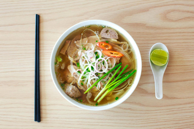 Bakso Enak di Pasteur Bandung. Foto hanya ilustrasi bukan tempat sebenarnya. Sumber foto: Pexels/ Quang Nguyen Vinh