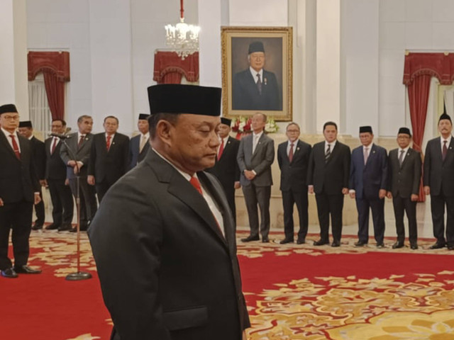 Dadan Hindayana saat pelantikan Pejabat Negara di Istana Negara, Jakarta, Senin (19/8/2024). Foto: Zamachsyari/kumparan