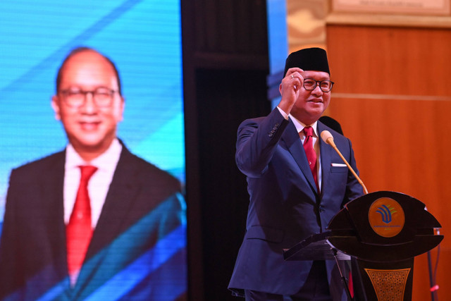 Menteri Investasi/Kepala BKPM Rosan Roeslani menyampaikan sambutan usai serah terima jabatan (Sertijab) di Kantor Kementerian Investasi/BKPM, Jakarta, Senin (19/8/2024). Foto: Aditya Pradana Putra/ANTARA FOTO