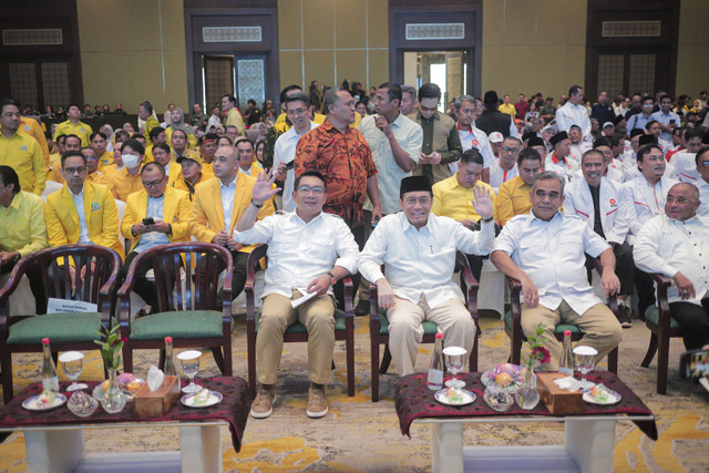 Ridwan Kamil dan Suswono jelang dideklarasikan sebagai cagub-cawagub Pilgub Jakarta oleh KIM Plus di Hotel Sultan, Jakarta Pusat, Senin (19/8/2024). Foto: Iqbal Firdaus/kumparan