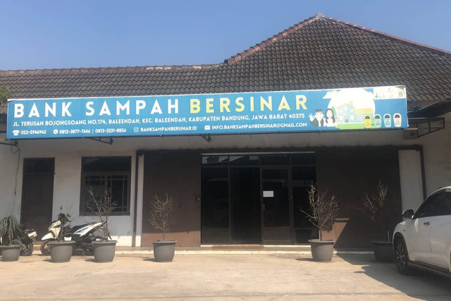 Bank Sampah Bersinar, Baleendah, Kabupaten Bandung, Rabu (13/8/2024). Foto: Robby Bouceu/kumparan