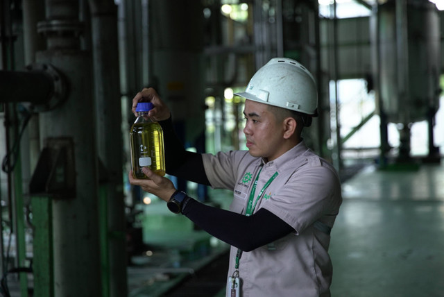 Biodiesel, salah satu produk Apical di PT Sari Dumai Sejati.  Foto: Faiz Zulfikar/kumparan