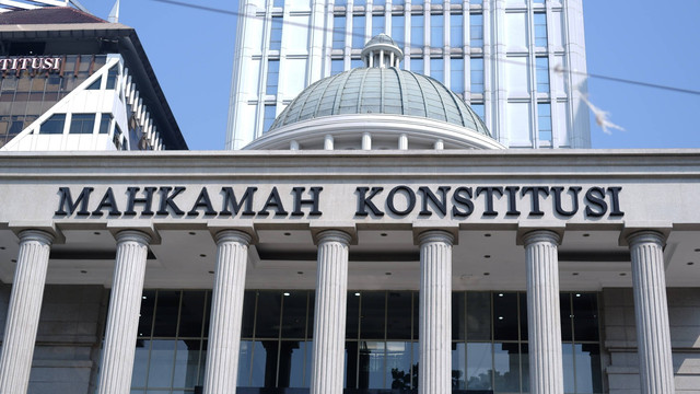 Gedung Makamah Konstitusi. Foto: Shutterstock