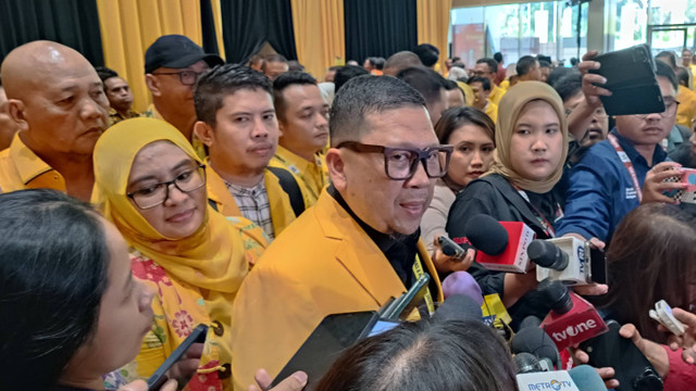 Waketum Golkar Doli Kurnia Tandjung saat dijumpai jelang Munas ke-11 Golkar di JCC, Senayan, Jakpus, Selasa (20/8/2024). Foto: Thomas Bosco/kumparan