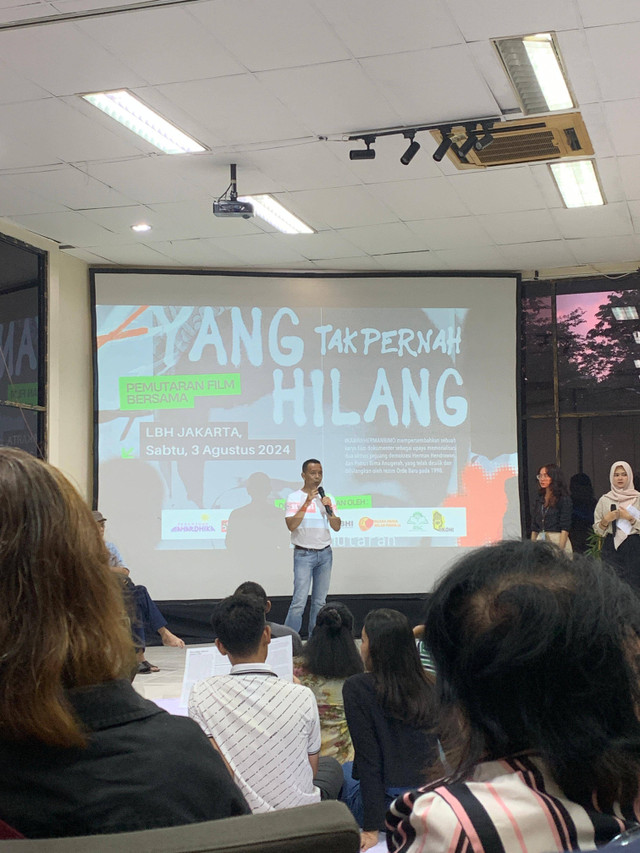 (Dokumentasi : Pribadi) Nonton bareng film dokumenter "Yang (Tak Pernah) Hilang" di gedung LBH Jakarta.