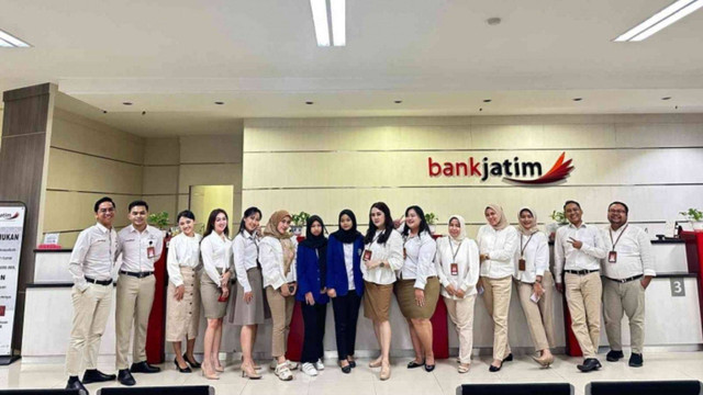 Mahasiswa UM magang di Bank Jatim Kediri