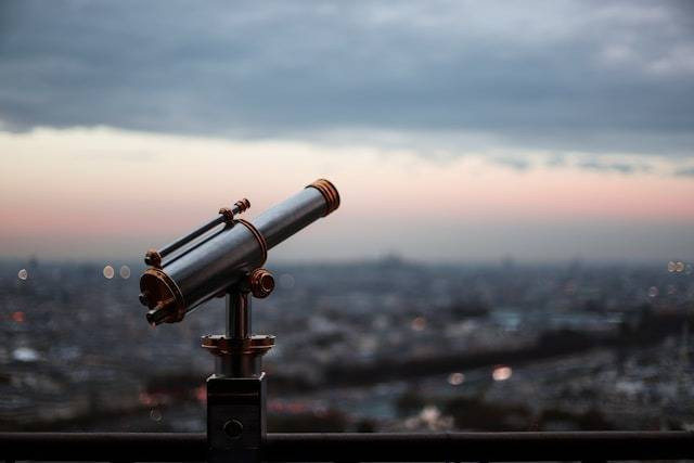 Planetarium TMII. Foto hanya ilustrasi, bukan tempat sebenarnya. Sumber:Unsplash/Matthew Ansley