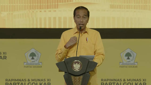 Presiden Joko Widodo memberikan sambutan pada penutupan Rapimnas dan Musyawarah Nasional XI Partai Golkar 2024 di Jakarta, Rabu (21/8/2024). Foto: Youtube/ Golkar Indonesia