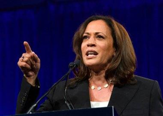 Sumber foto: https://depositphotos.com/photos/kamala-harris.html