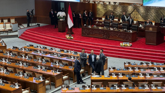 Suasana rapat bamus paripurna DPR ditunda karena tidak memenuhi quorum pada Kamis (22/8/2024).  Foto: Luthfi Humam/kumparan