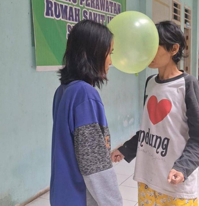 Para ODGJ di RSJ Sudiyanto Sintang mengikuti lomba untuk memeriahkan HUT ke 79 RI. Foto: Dok. Istimewa