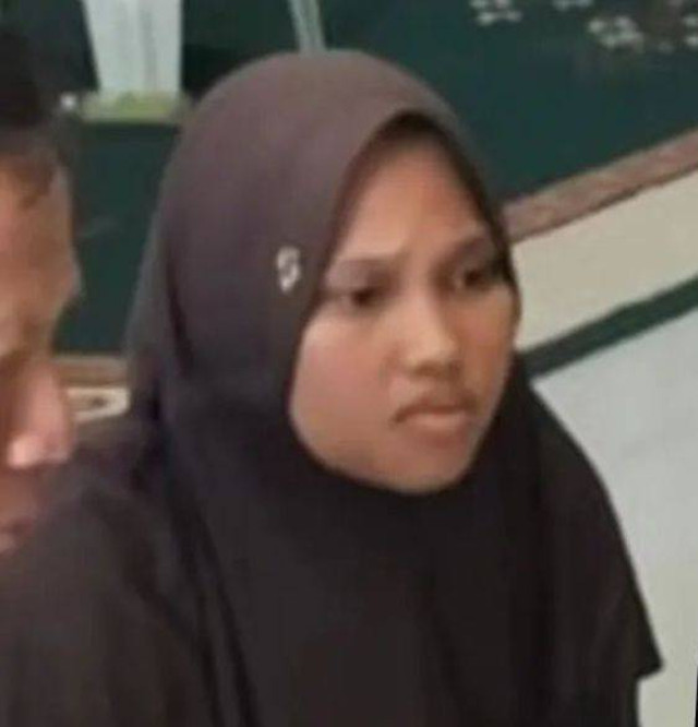 Tampang ibu tiri yang diduga membunuh Ahmad Nizam. Mayat Azam ditemukan di dalam karung tergelatk di halaman belakang rumahnya. Foto: Dok. Istimewa 