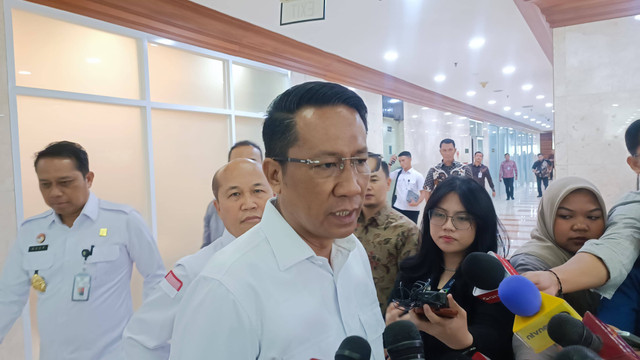 Menkumham Supratman Andi Agtas usai rapat dengan komisi III DPR, Senayan, Jakpus, Jumat (23/8). Foto: Thomas Bosco/kumparan