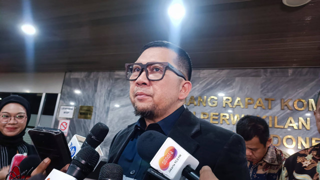 Ketua Komisi II DPR RI Ahmad Doli Kurnia Tandjung saat dijumpai di kompleks parlemen, Senayan, Jakpus, Jumat (23/8). Foto: Thomas Bosco/kumparan