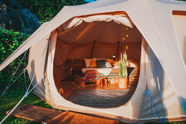 Glamping Bogor Murah dan Bagus. Foto hanya ilustrasi, bukan tempat sebenarnya. Sumber foto: Pexels/MatheusBertelli