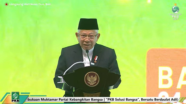 Wakil Presiden, Ma'ruf Amin, memberikan sambutan di pembukaan Muktamar Partai Kebangkitan Bangsa, Sabtu (24/8). Foto: Youtube/ DPP PKB