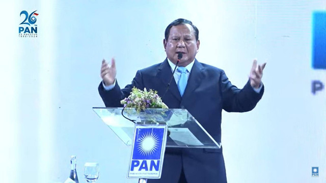 Presiden terpilih, Prabowo Subianto memberi sambutan pada penutupan Kongres PAN di Grand Ballroom Kempinski, Jakarta Pusat, Sabtu (24/8). Foto: youtube/pantv