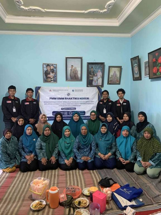 Foto bersama Ibu-Ibu PKK