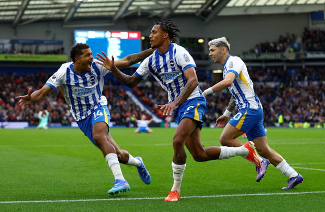 Pemain Brighton & Hove Albion Joao Pedro merayakan gol kedua mereka ke gawang Manchester United pada pekan kedua Liga Inggris di The American Express Community Stadium,  Brighton, Inggris, Sabtu (24/8/2024). Foto: Matthew Childs/Reuters