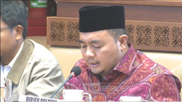 Komisi II DPR RI bersama KPU Gelar Rapat Dengar Pendapat (RDP) untuk Mengesahkan Perubahan Peraturan Komisi Pemilihan Umum (PKPU) tentang pencalonan di Pilkada 2024.  Foto: Youtube/TV Parlemen