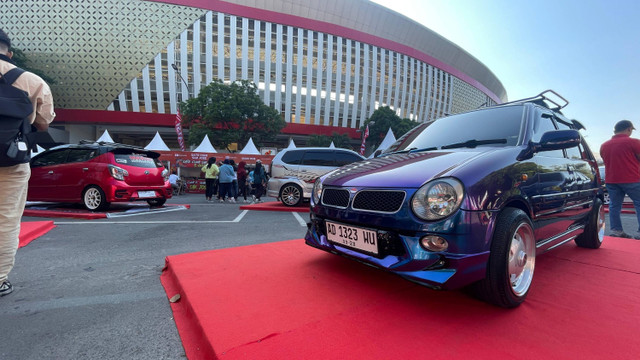 PT Astra Daihatsu Motor (ADM) kembali gelar acara Kumpul Sahabat Solo di Stadion Manahan Solo, Minggu (25/8/2024).  Foto: Sena Pratama/kumparan