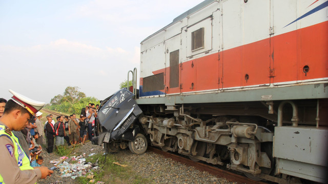 Ilustrasi kecelakaan Kereta Api. Foto: Shutterstock