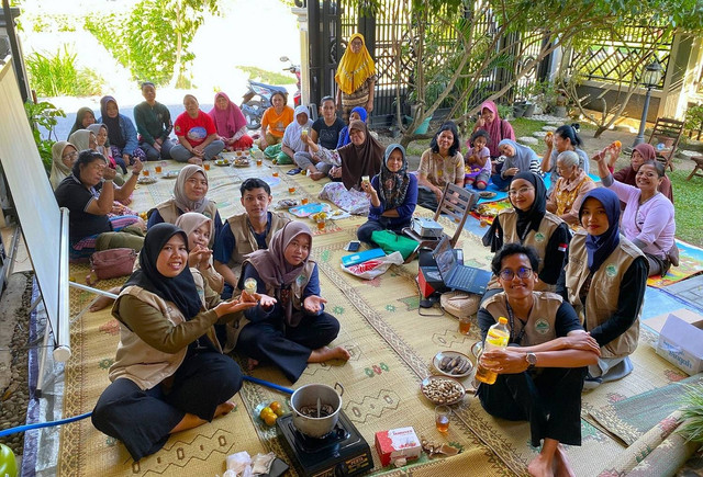 KKN Universitas Ahmad Dahlan (UAD) Adakan Program Pengolahan Minyak Jelantah Jadi Lilin Aromaterapi (Dok. Istimewa)