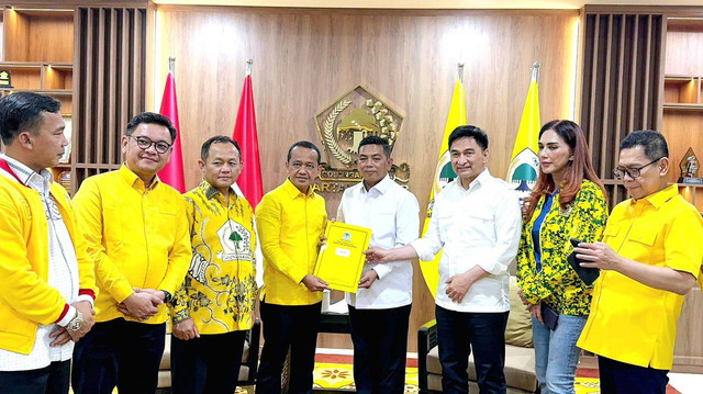 DPP Partai Golkar resmi mengusung Andra Soni-Dimyati Natakusumah sebagai bakal calon Gubernur dan Wakil Gubernur Banten 2024-2029. Foto: DPD Gerindra Banten