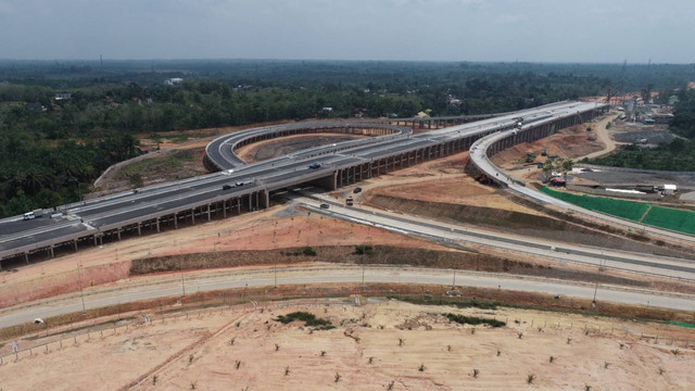 Proyek Jalan Tol Bayung Lencir-Tempino Seksi 3. Foto: Hutama Karya